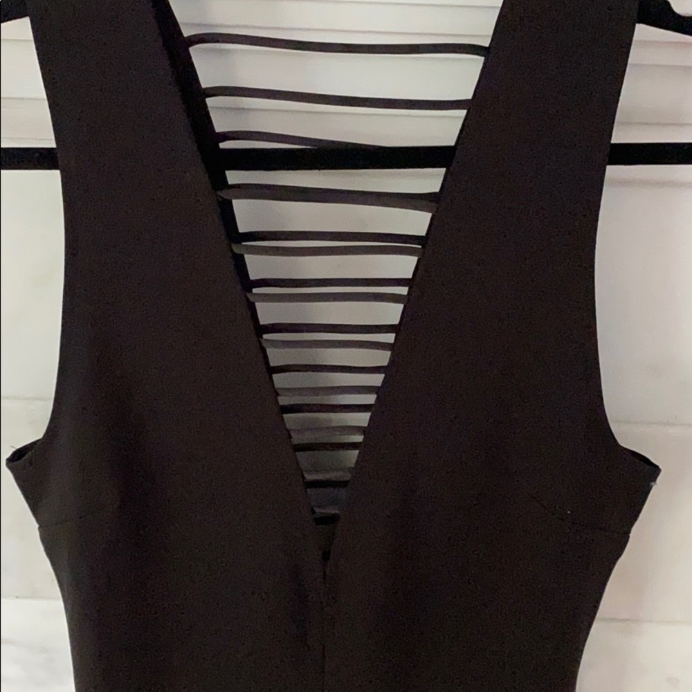 Perfect LBD - Picture 2 of 2